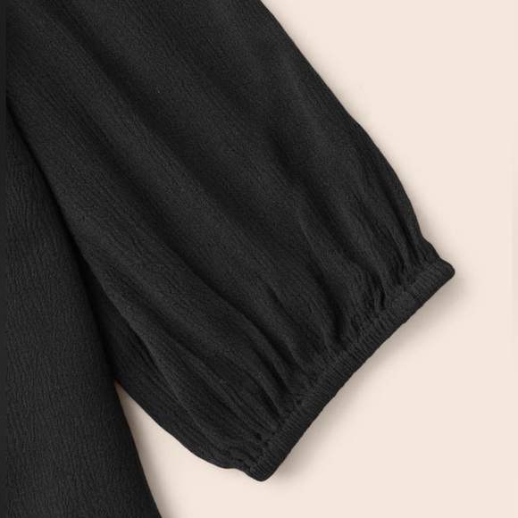 NWT BloomChic Floral Embroidered Blouse - Picture 4 of 8